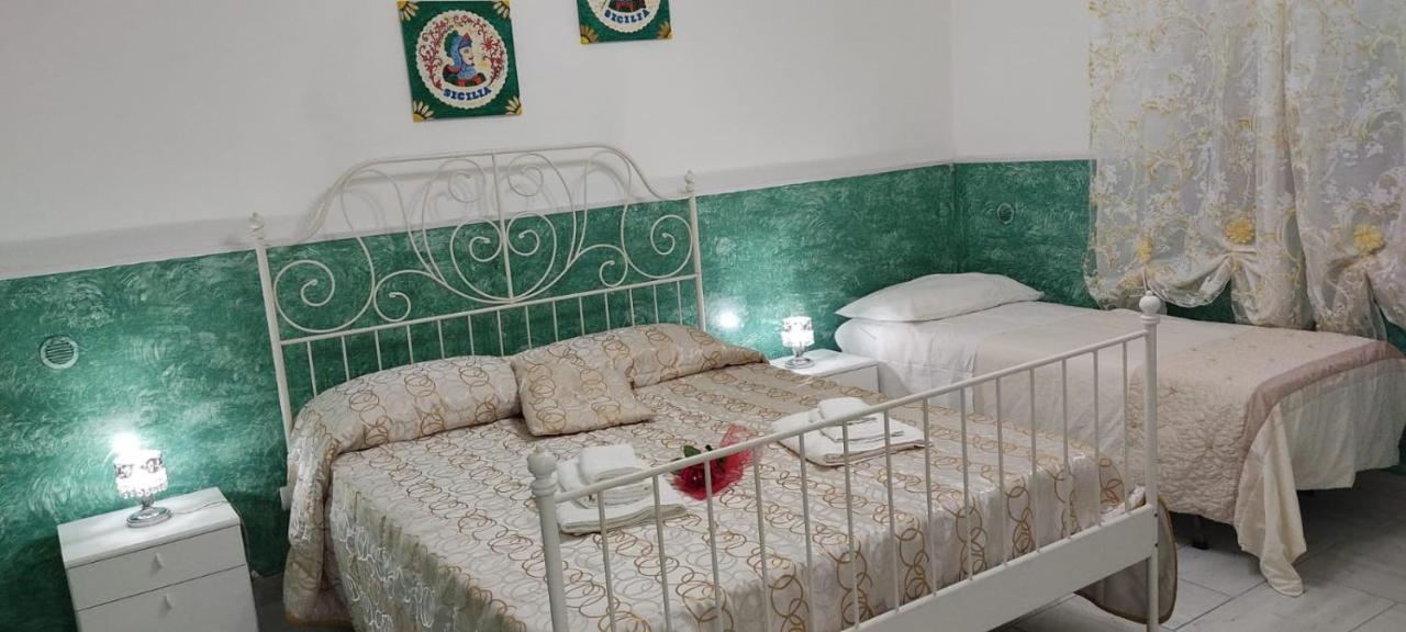 Mary Home - Casa Vacanza Taormina Bagian luar foto