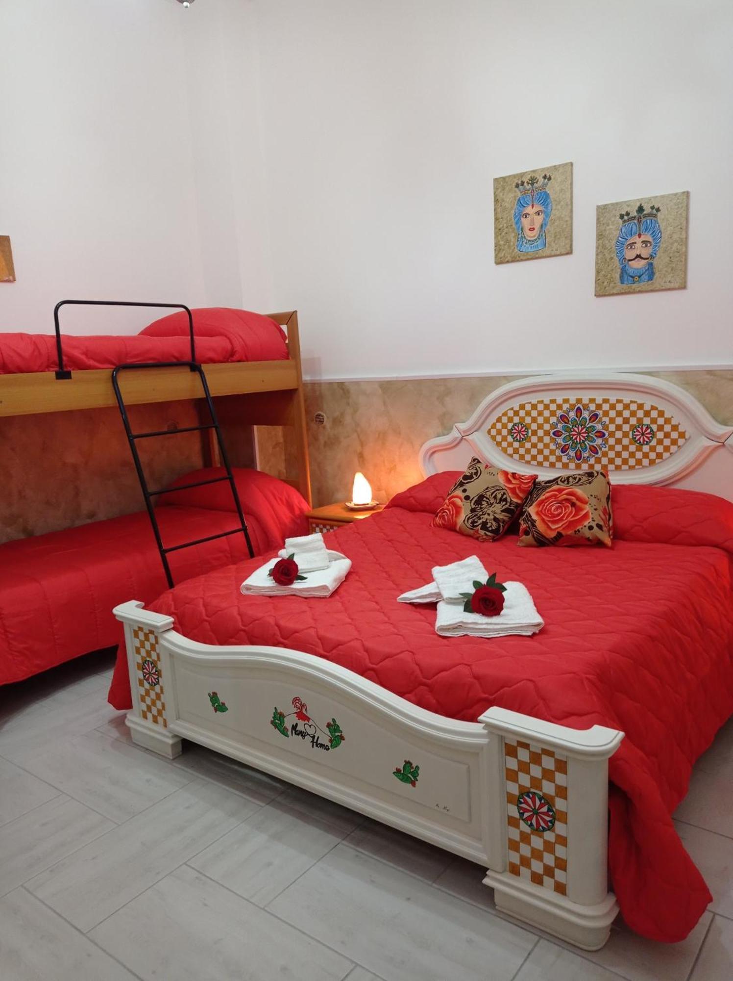 Mary Home - Casa Vacanza Taormina Ruang foto